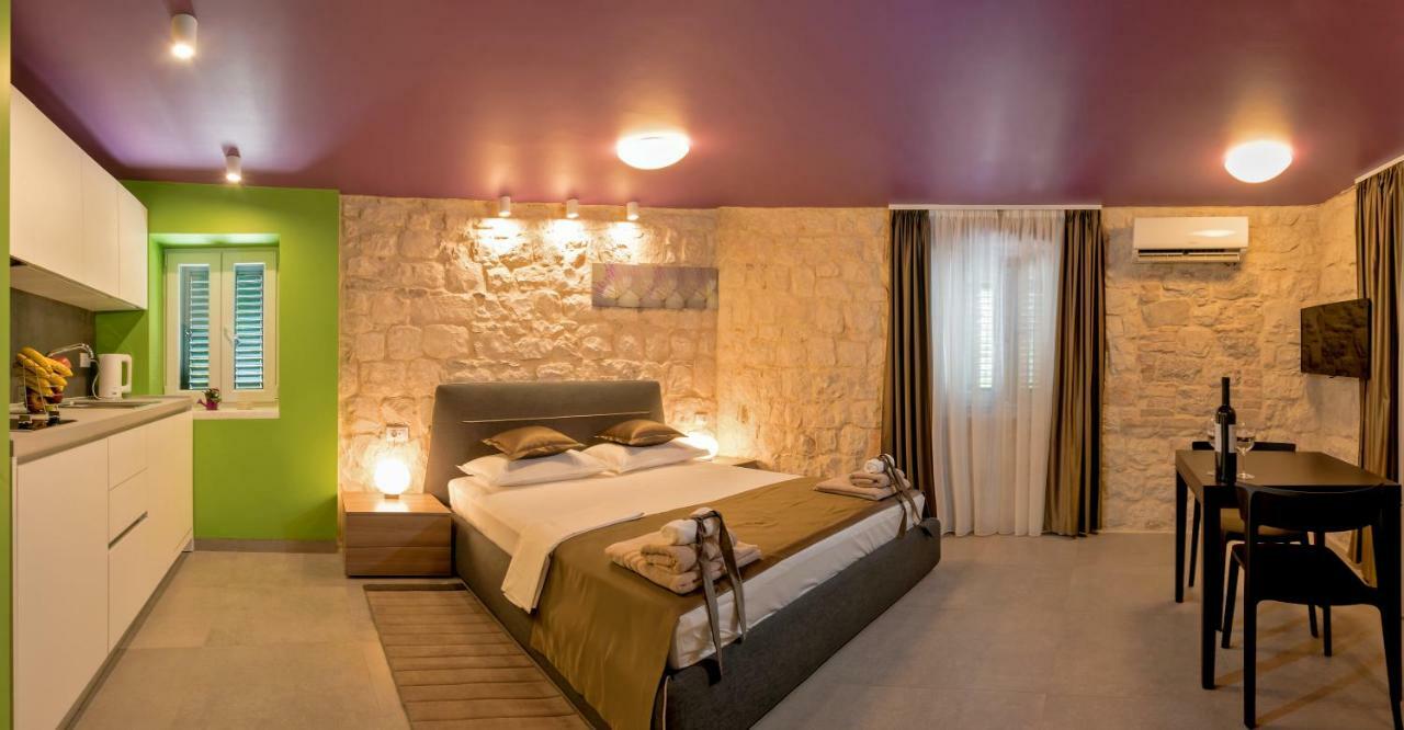 Annie'S Stone Studio & Room سبليت المظهر الخارجي الصورة
